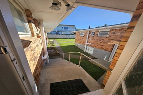 Photo of property in 2/8 Strong Street, St Johns, Auckland, 1072