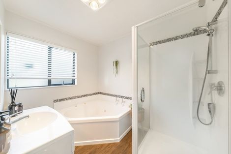 Photo of property in 1/150 Tirohanga Road, Tirohanga, Lower Hutt, 5010