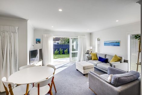 Photo of property in 1202a Norfolk Crescent, Mayfair, Hastings, 4122