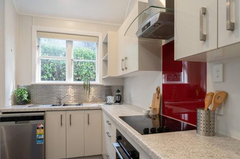 Photo of property in 35 Hindmarsh Street, Johnsonville, Wellington, 6037