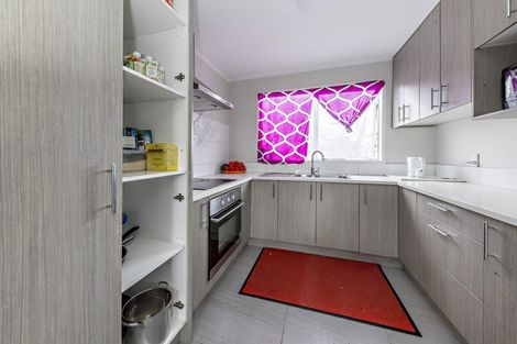 Photo of property in 12 Pesaro Place, Clover Park, Auckland, 2023