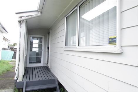 Photo of property in 72 Parrs Cross Road, Henderson, Auckland, 0612