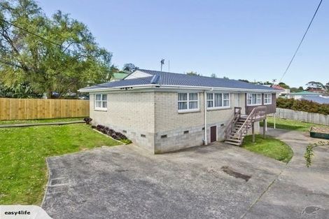 Photo of property in 21a View Road, Henderson, Auckland, 0612