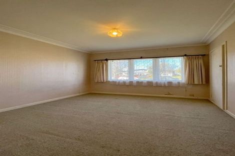 Photo of property in 23 Barbary Avenue, Kelston, Auckland, 0602