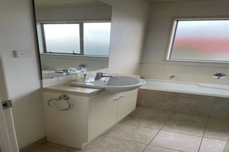 Photo of property in 48 Seamount Drive, Red Beach, 0932