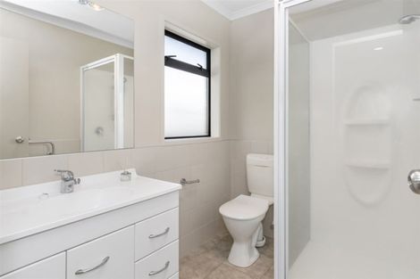 Photo of property in 5 Hillford Place, Welcome Bay, Tauranga, 3175