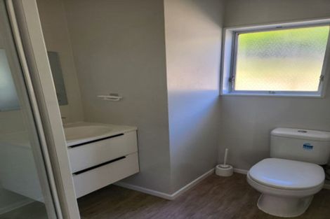 Photo of property in 1 Margan Place, Red Hill, Papakura, 2110