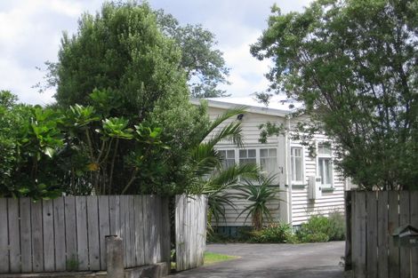 Photo of property in 60 Rambler Crescent, Beach Haven, Auckland, 0626