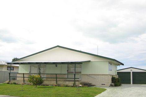 Photo of property in 7 Sutton Avenue, Clive, 4102