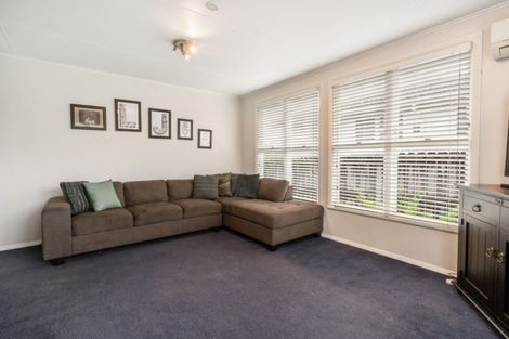 Photo of property in 61 Arimu Road, Papakura, 2110