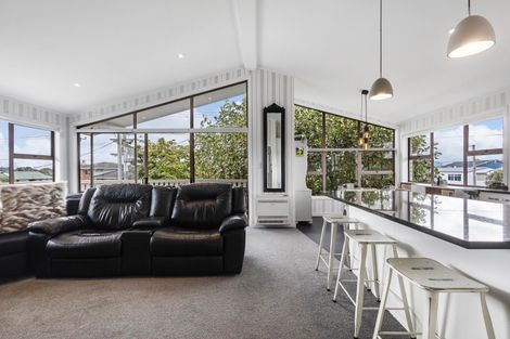 Photo of property in 115 Williams Street, Cambridge, 3434