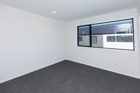 Photo of property in 11 Mawai Hakona Drive, Wallaceville, Upper Hutt, 5018