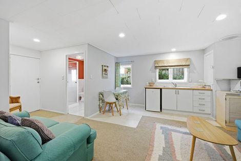 Photo of property in 13 Colmar Road, Mellons Bay, Auckland, 2014