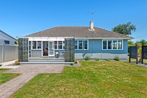 Photo of property in 1 Churchill Crescent, Te Hapara, Gisborne, 4010