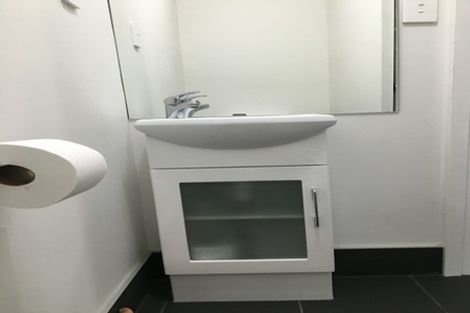 Photo of property in 422a Whangaparaoa Road, Stanmore Bay, Whangaparaoa, 0932