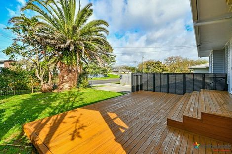 Photo of property in 11 Gardiner Grove, Mangere East, Auckland, 2024