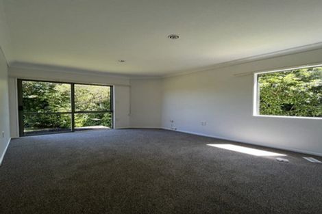 Photo of property in 14 Pekanga Road, Normandale, Lower Hutt, 5010