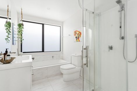 Photo of property in 18 Hugo Way, Papamoa Beach, Papamoa, 3118