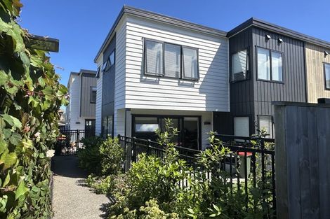 Photo of property in 1090a Great North Road, Point Chevalier, Auckland, 1022