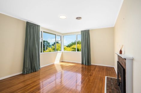 Photo of property in 19 Gloucester Street, Cannons Creek, Porirua, 5024