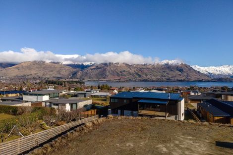 Photo of property in 16 Platinum Ridge, Wanaka, 9305