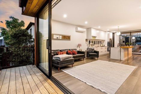 Photo of property in 10d Hastings Road, Mairangi Bay, Auckland, 0630