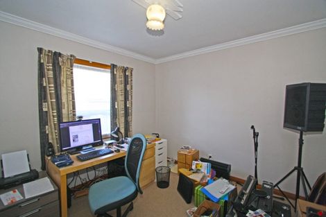 Photo of property in 409 Carrington Street, Upper Vogeltown, New Plymouth, 4310