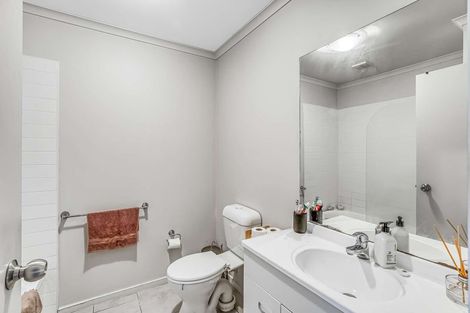 Photo of property in 24/94 Glengarry Road, Glen Eden, Auckland, 0602