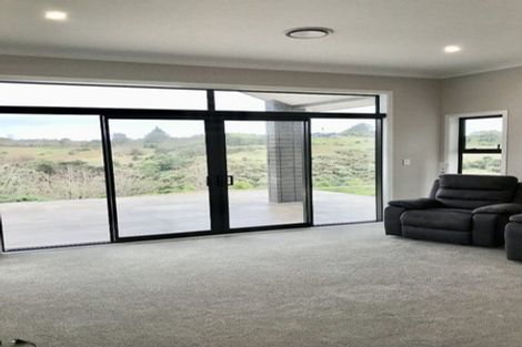 Photo of property in 90 Stoneridge Terrace, Whitford, 2576