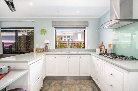 Photo of property in 75 Totara Crescent, Woburn, Lower Hutt, 5011