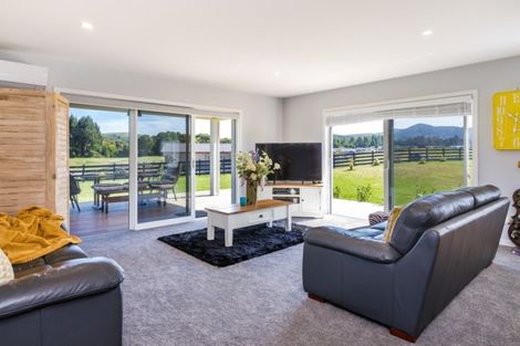 Photo of property in 5/500 Kinloch Road, Kinloch, Taupo, 3377