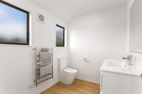 Photo of property in 8 Sailmaker Close, Whitby, Porirua, 5024