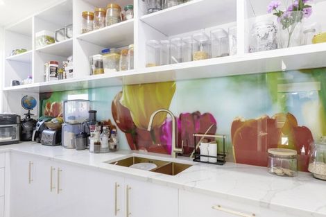 Photo of property in 5 Grandview Lane, Acacia Bay, 3385