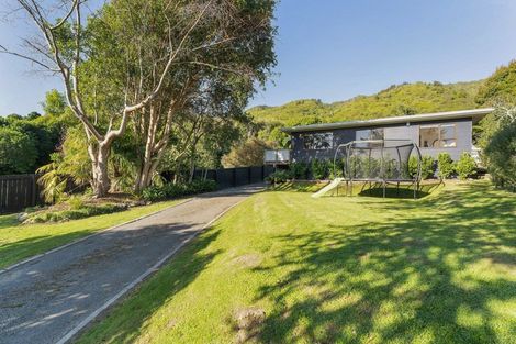 Photo of property in 97 Huia Street, Waikanae, 5036