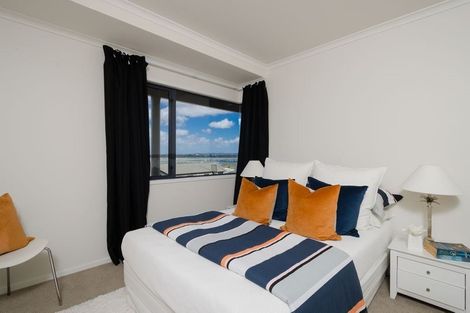 Photo of property in 37 Bannings Way, Hobsonville, Auckland, 0618