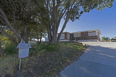 Photo of property in 209b Edmonton Road, Te Atatu South, Auckland, 0610