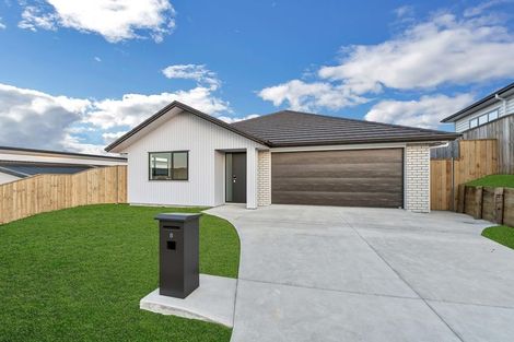 Photo of property in 8 Viv Green Place, Pokeno, 2402