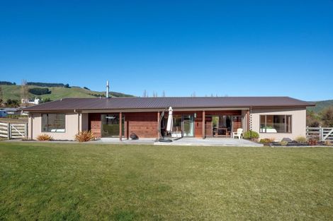 Photo of property in 500 Kinloch Road, Kinloch, Taupo, 3377