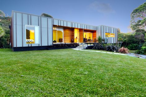 Photo of property in 27 Cochran Road, Oratia, Auckland, 0604