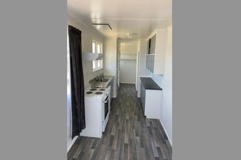 Photo of property in 12 Mosston Road, Castlecliff, Whanganui, 4501