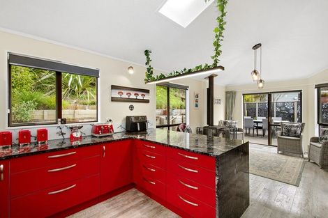 Photo of property in 52 Peterhouse Street, Tawa, Wellington, 5028