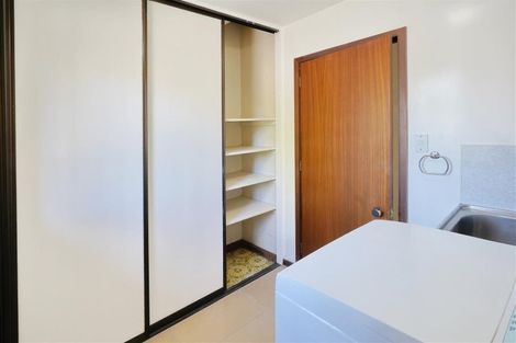 Photo of property in 70b Avonhead Road, Avonhead, Christchurch, 8042