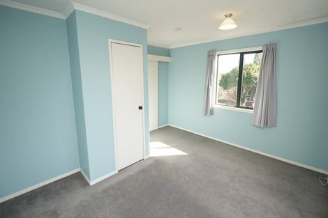 Photo of property in 14 Stirling Crescent, Hokowhitu, Palmerston North, 4410