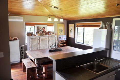 Photo of property in 163 Pukapuka Road, Pohuehue, Warkworth, 0983