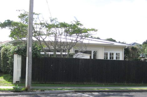 Photo of property in 83 Bay Street, Red Beach, 0932