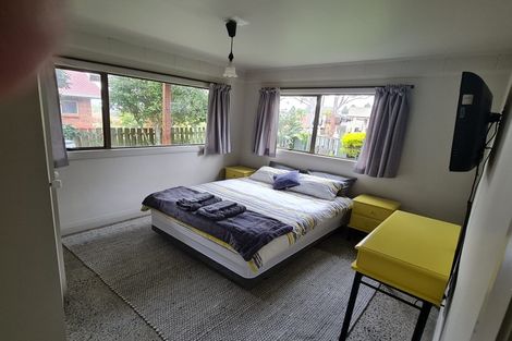 Photo of property in 14 Portsea Place, Chatswood, Auckland, 0626