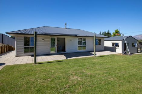 Photo of property in 74 Shields Street, Clyde, 9330