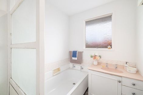 Photo of property in 1/180a Grimseys Road, Redwood, Christchurch, 8051