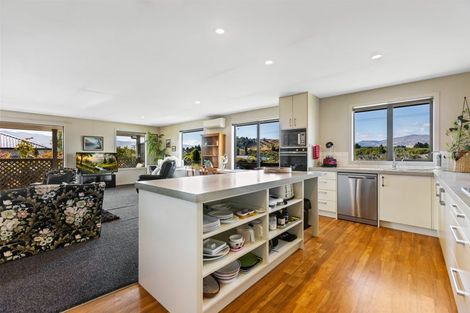 Photo of property in 21 Frye Crescent, Albert Town, Wanaka, 9305