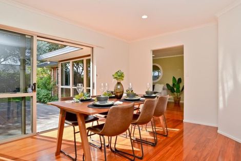 Photo of property in 10 Mangakoea Place, St Andrews, Hamilton, 3200
